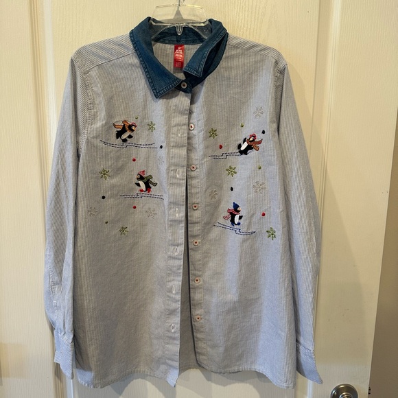 Holiday Time Women’s Christmas holiday Penguin button down shirt. Size xl - Picture 1 of 7